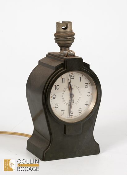 COTNA Pendulum lamp. Circa 40
Dim. Pendulum:...