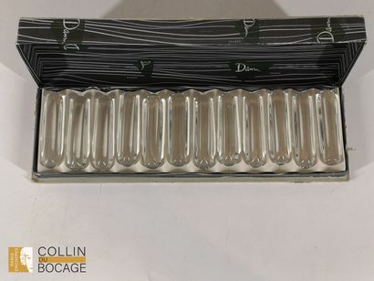 DAUM
Twelve knife-holders. box