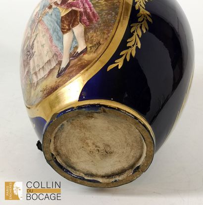SEVRES (in the taste of) 
Porcelain vase...