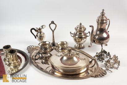 MISCELLANEOUS OBJECTS (LOT) in silver-plated...