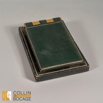 HERMÈS 
Green leather and gilt metal notepad....
