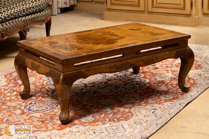 Table basse en bois laqué jaune et cuir,...