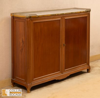 Meuble à hauteur d’appui en acajou et placage...