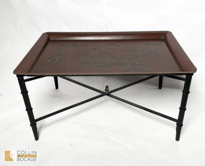 Table basse à plateau décoré de scenes chinoises...