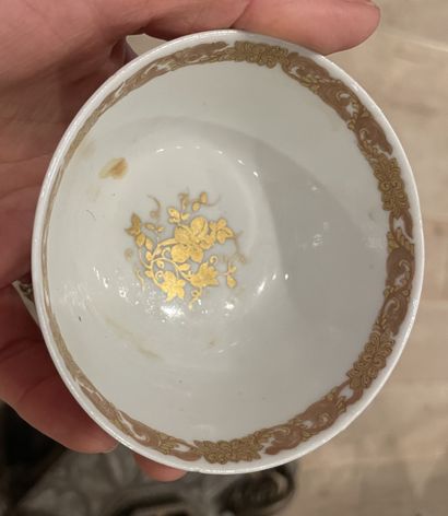 CHINE, XXème siècle. Joli petit bol dans...
