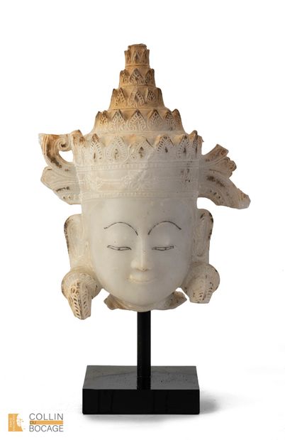 BURMA, Shan art, 20th century.
Buddha head...