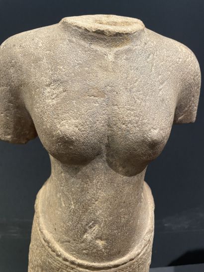 CAMBODIA, 13th century Khmer art and restorations....
