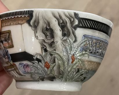 CHINE, XXème siècle. Joli petit bol dans...