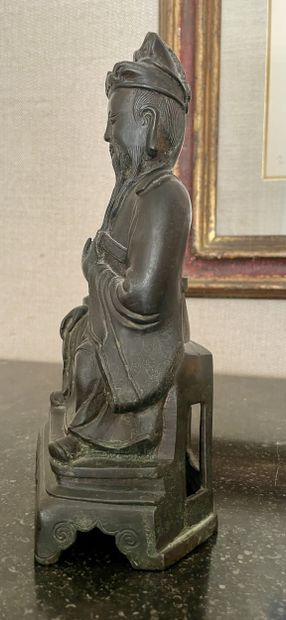 CHINA, Qing dynasty, 19th century. Statuette...