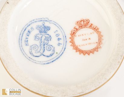 Tasse et sous tasse du service des Bals du...