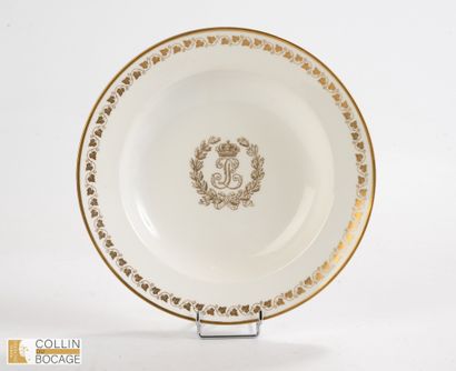 Une assiette creuse du service des Princes...
