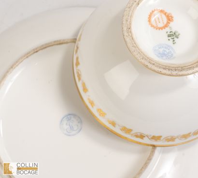 Tasse et sous-tasse à thé du Service des...