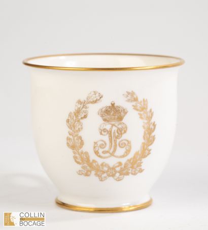 Tasse et sous tasse du service des Bals du...