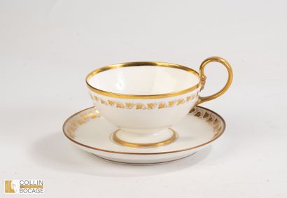 Tasse et sous-tasse à thé du Service des...