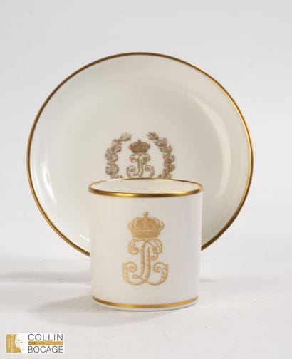 Tasse et sous-tasse du service des Bals du...