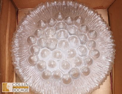 Plafonnier 
verre moulé 
D: 40 CM