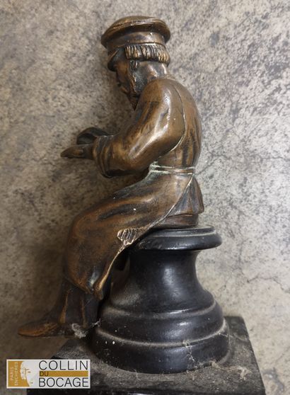Artisan au travail
bronze
H: 13 CM