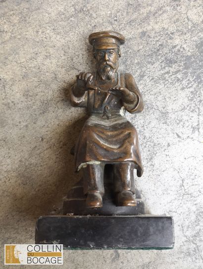 Artisan au travail
bronze
H: 13 CM