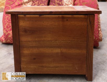 Meuble de maitrise
Commode deux tiroirs directoire
33X28x19...