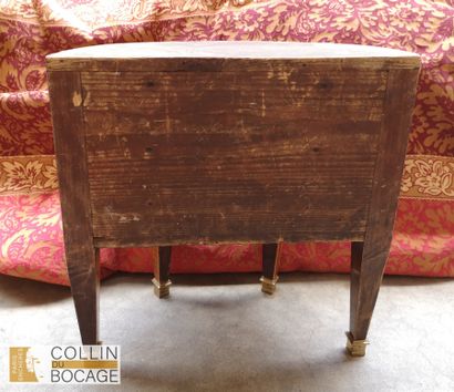 Meuble de maitrise
Commode demi lune Louis...