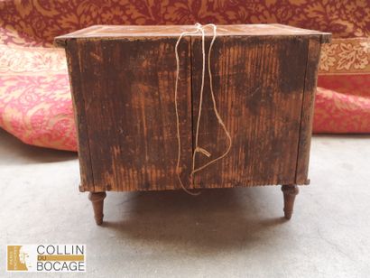 Meuble de maitrise
Commode trois tiroirs...