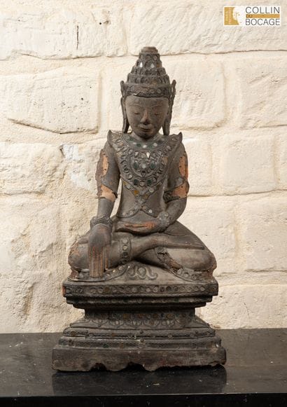 BIRMANIE, XVIII-XIX. 
Bouddha asis en position...
