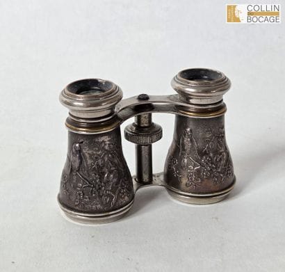 Theater Binoculars 
Silver plated metal
Height:...