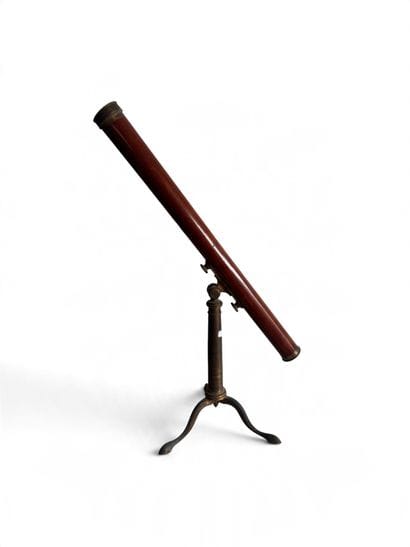 Brass tripod telescope. Circa 1900. Height:...