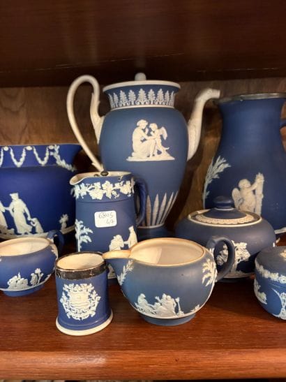 WEDGWOOD Set including an ice bucket, a pitcher,...
