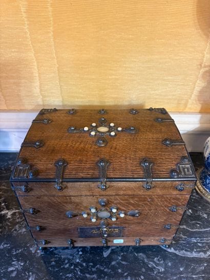 Liqueur set with mother-of-pearl inlay, including...