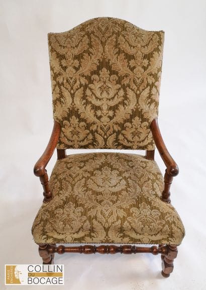 Fauteuil de style Louis XIII
haut : 108 ...