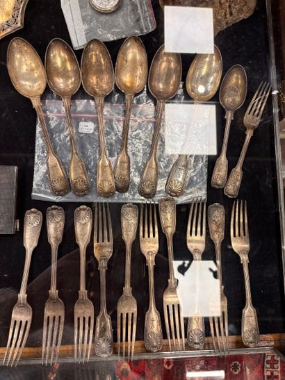 Mappin and WEBB: six large spoons and 11...
