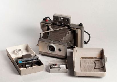 Polaroid Automatic 103. On y joint un retardateur...