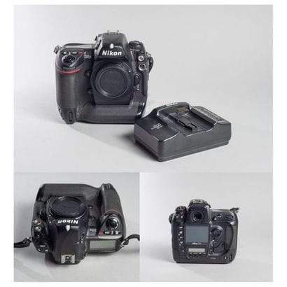 NIKON DIGITAL
Nikon D2x N°5010836. Reflex...