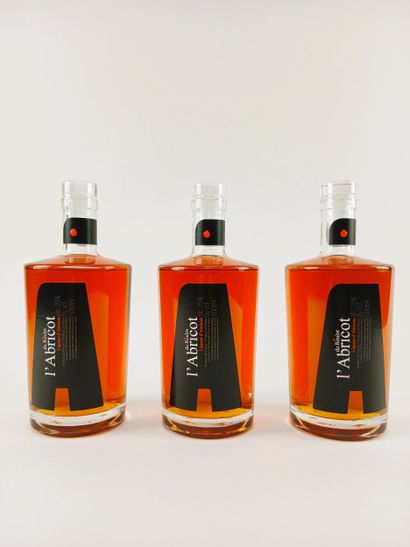 3 bottles of 50 cl Domaine Roulot, l'Abricot...