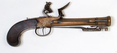PISTOLET BAÏONNETTE TROMBLON À COFFRE, À...