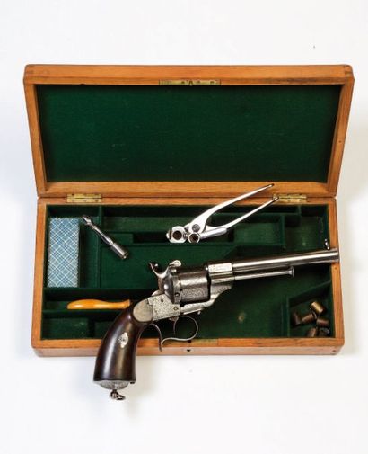 REVOLVER À BROCHE LEFAUCHEUX MODÈLE 1854,...
