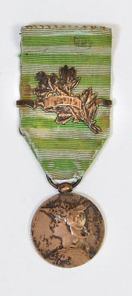 FRANCE Médaille commémorative de la campagne...
