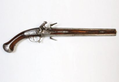 LONG PISTOLET DOUBLE À SILEX, À UN SEUL CHIEN,...