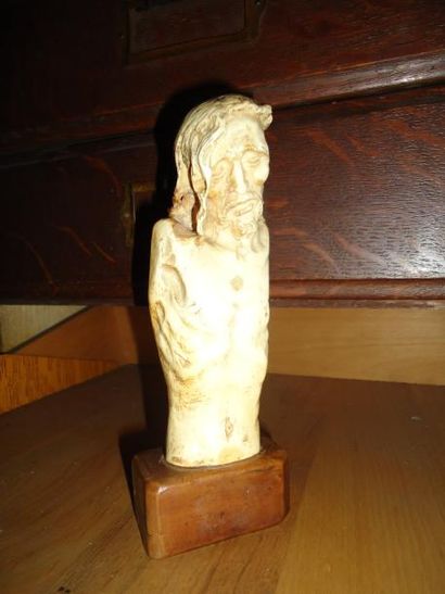 Buste de Christ en ivoire XIXe siècle H:...