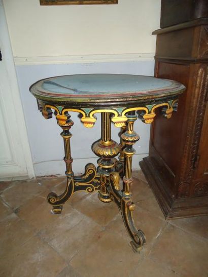 Meuble guéridon en bois peint, style Napoléon...