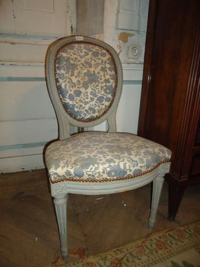 Chaise en bois, Fauteuil cabriolet à dossier...