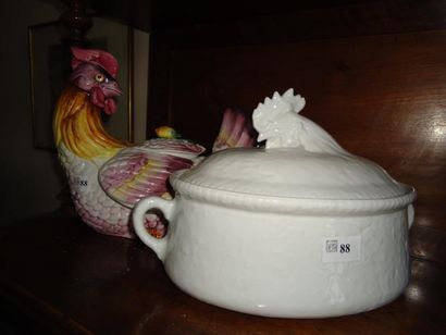 Deux terrines à décor de coq