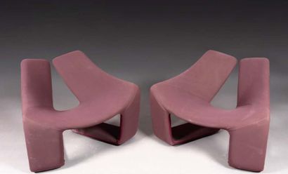 KWOK HOI CHAN - STEINER
Paire de fauteuils...