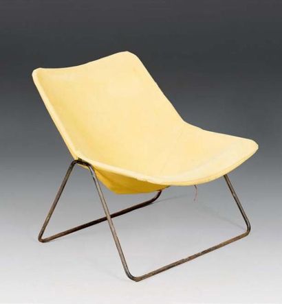 GUARICHE Pierre, vers 1960
Fauteuil modèle...