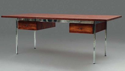 MOBILIER INTERNATIONAL, vers 1970
Bureau...