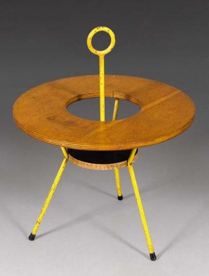 THONET (1829-1910)
Petit guéridon rond en...