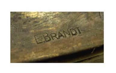 BRANDT Edgar, vers 1930
Lampe de parquet...