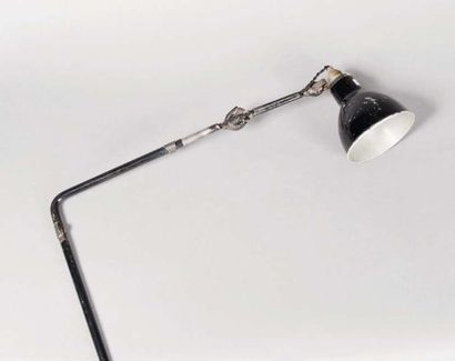 GRAS, vers 1930
Lampe agrafe coudée à double...
