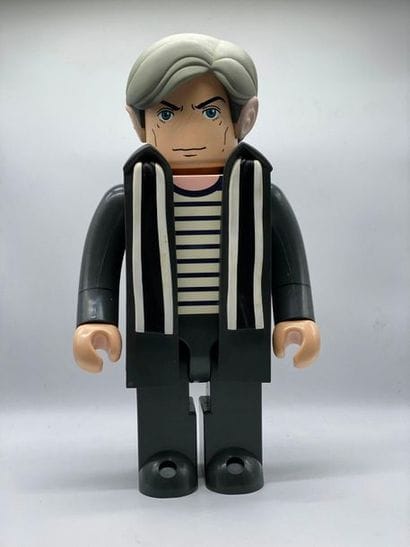 Kubrick 

Andy Warhol 1000%, 2003



Figurine...